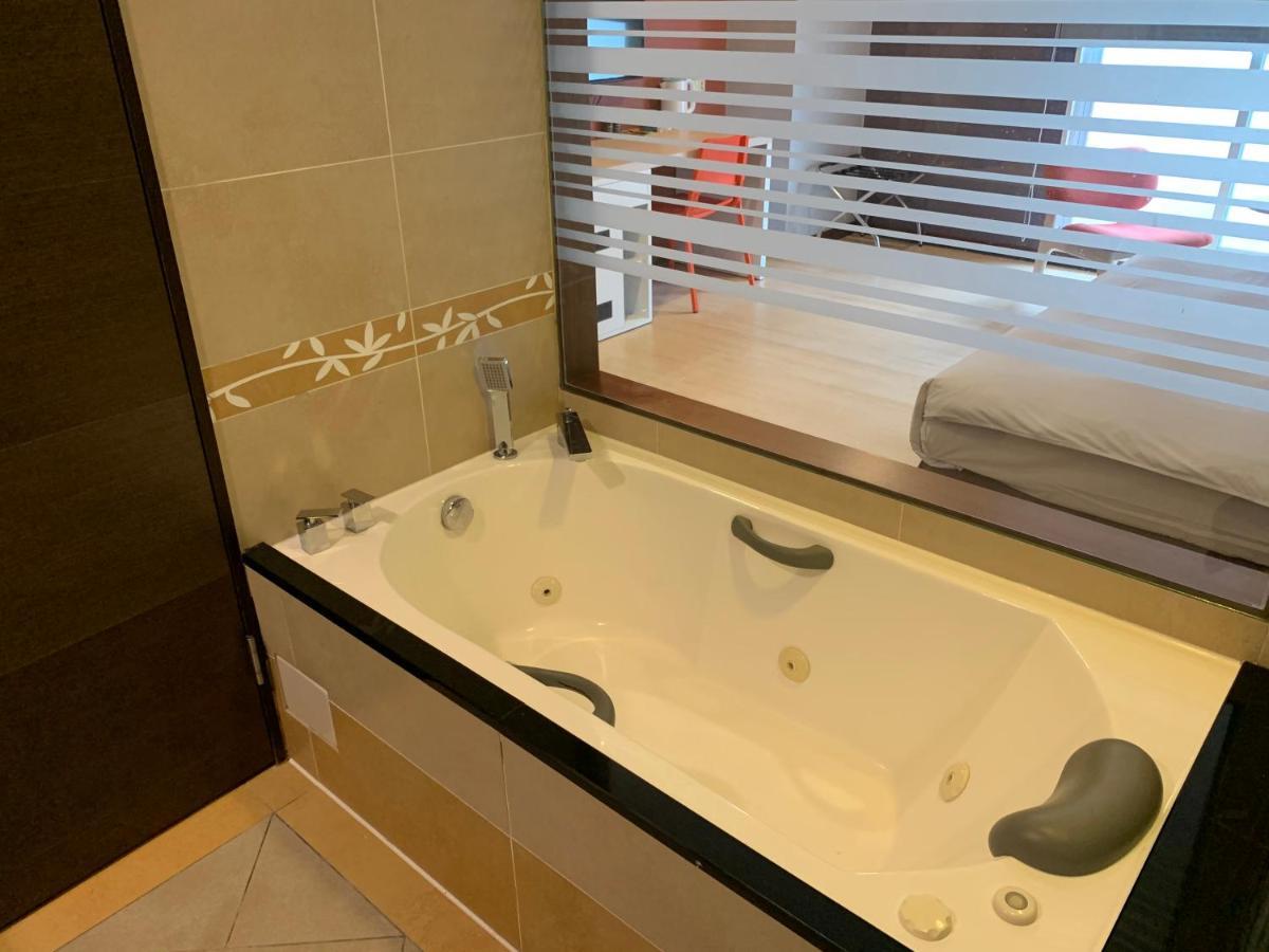 Deluxe Double Room with Bath