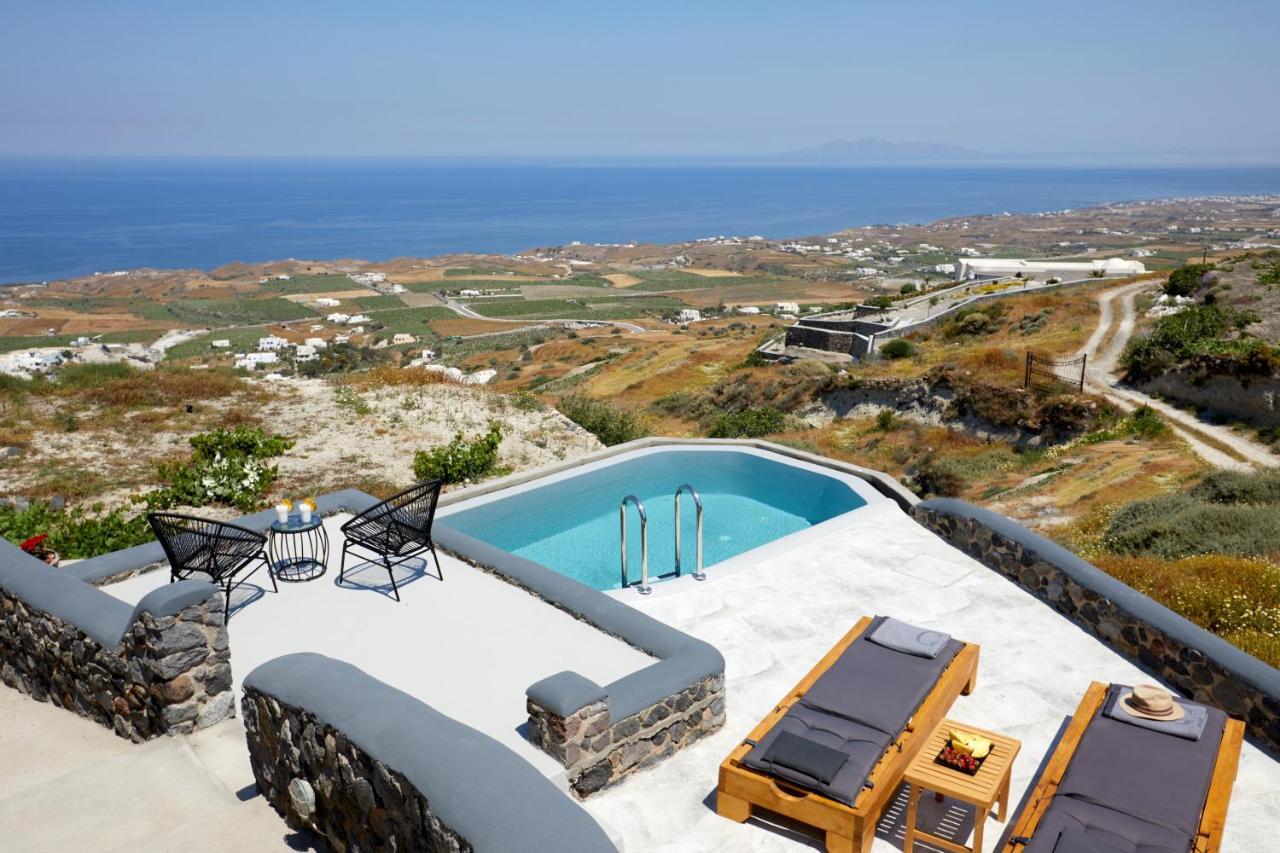 Luxury Villa with Pool,1256982625:JPEG