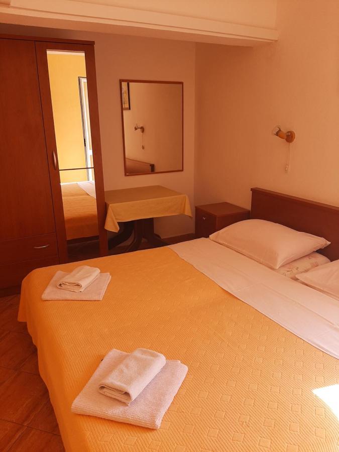 Two-Bedroom Apartment,1408788935:JPEG