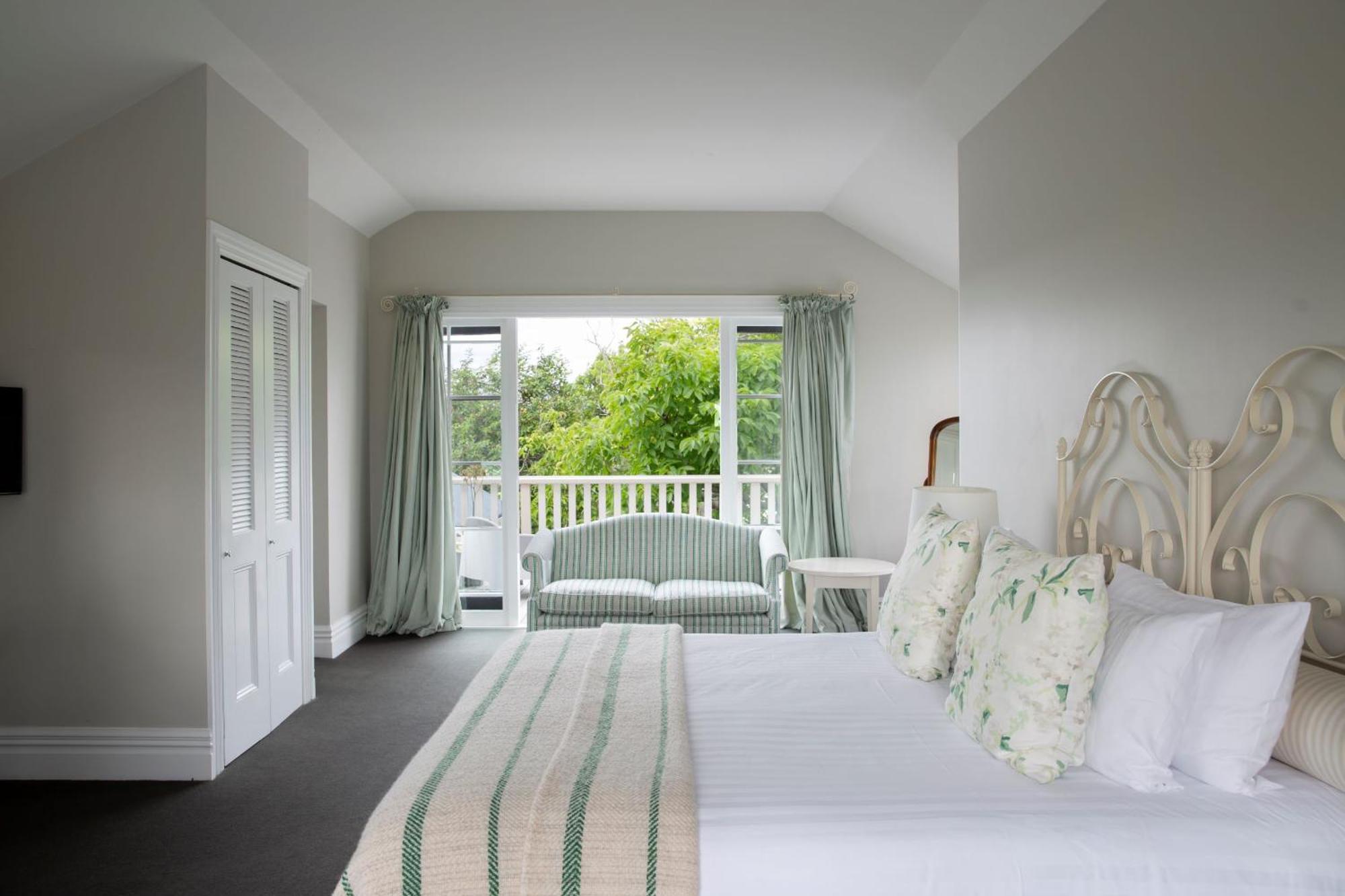 Superior Garden Suite,769478815:JPEG