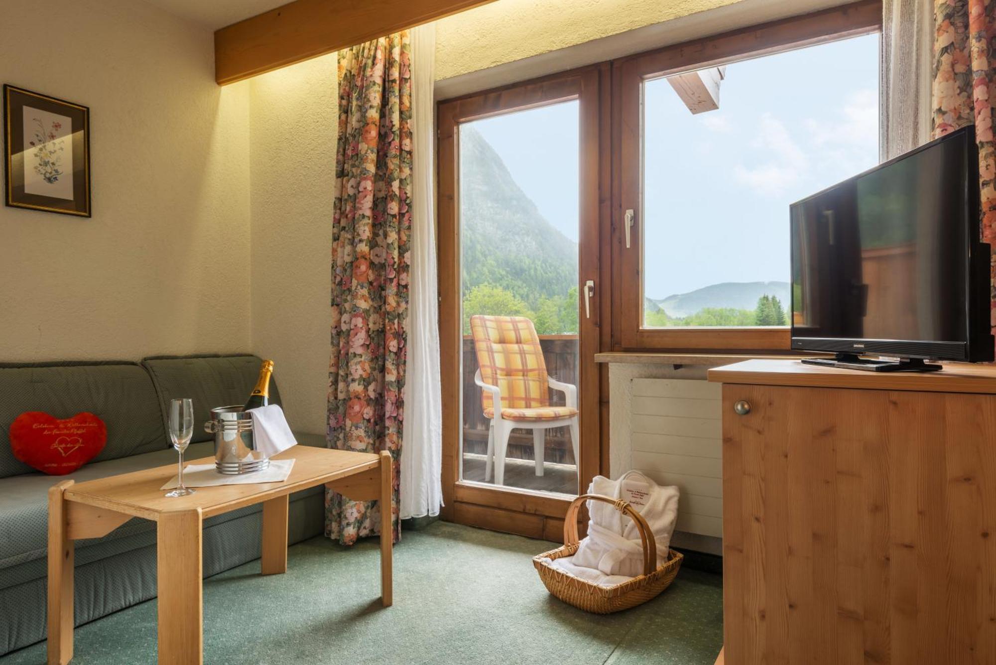 Single Room,150845173:JPEG