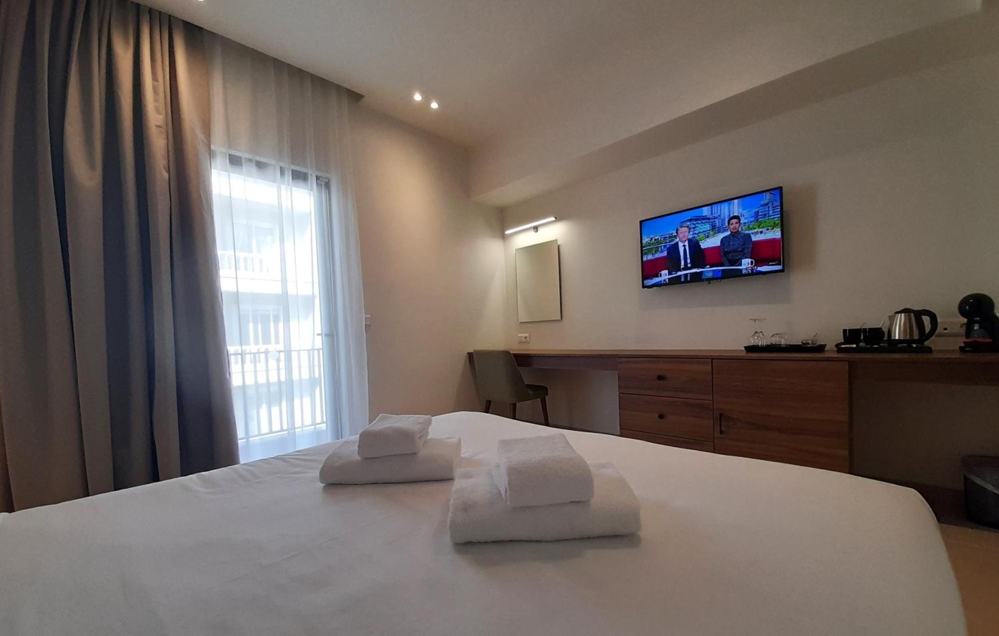 Deluxe Tweepersoonskamer met 1 of 2 Bedden en Uitzicht op de Stad