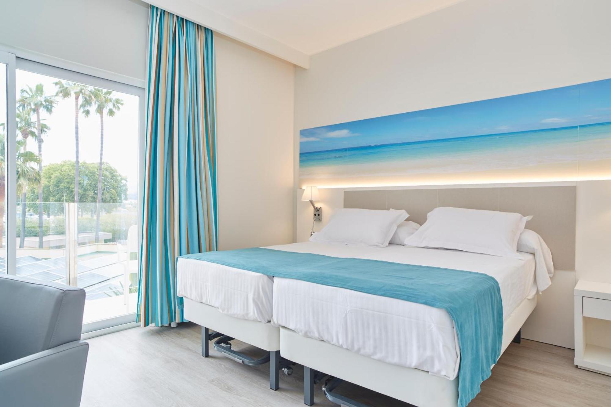 Premium Superior Double Room Pool View,1695318263:JPEG