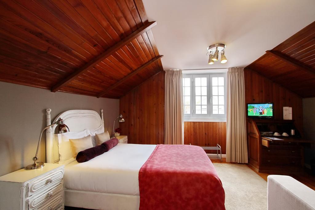 Quarto Duplo com Sofá-cama