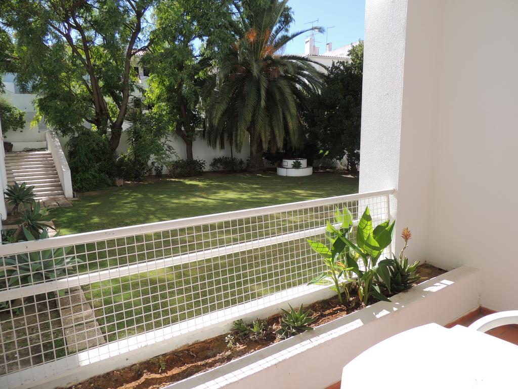 Suíte Júnior com Vista do Jardim