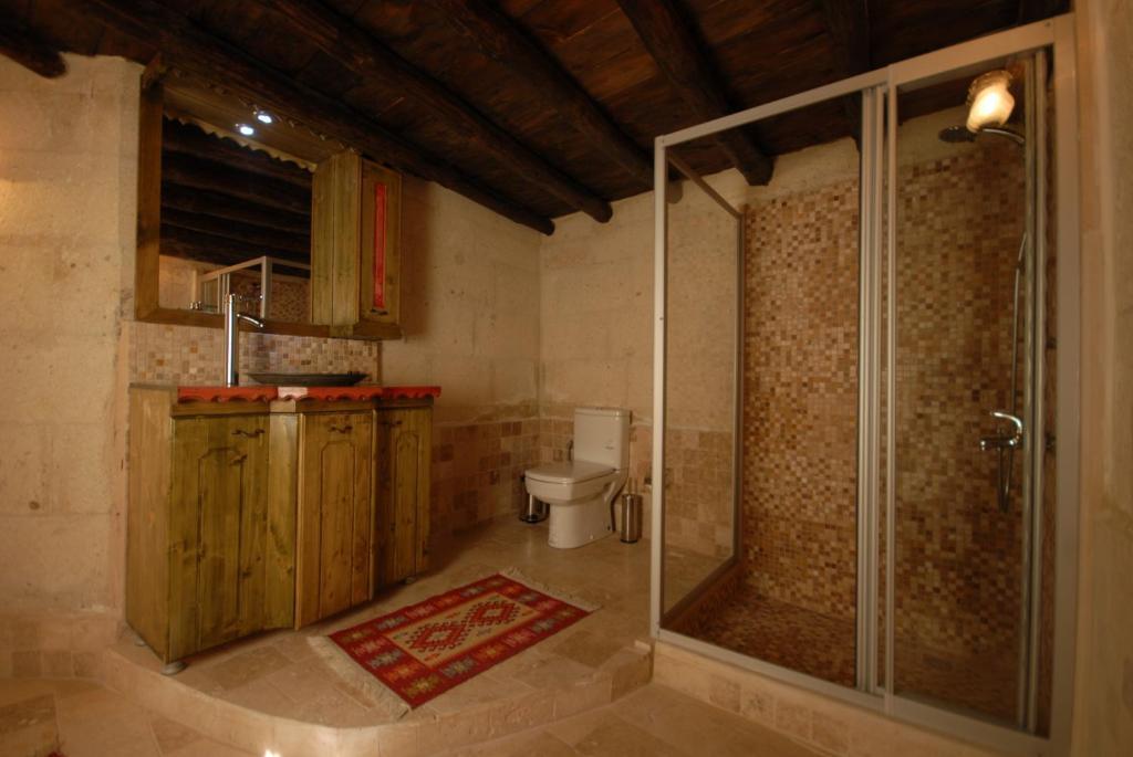 Double Cave Room with City View