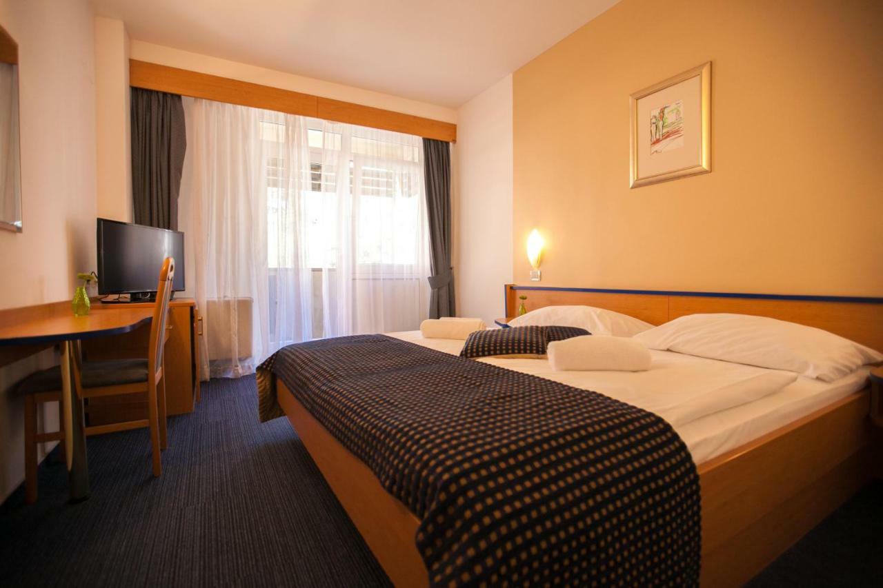 Chambre Familiale avec Balcon