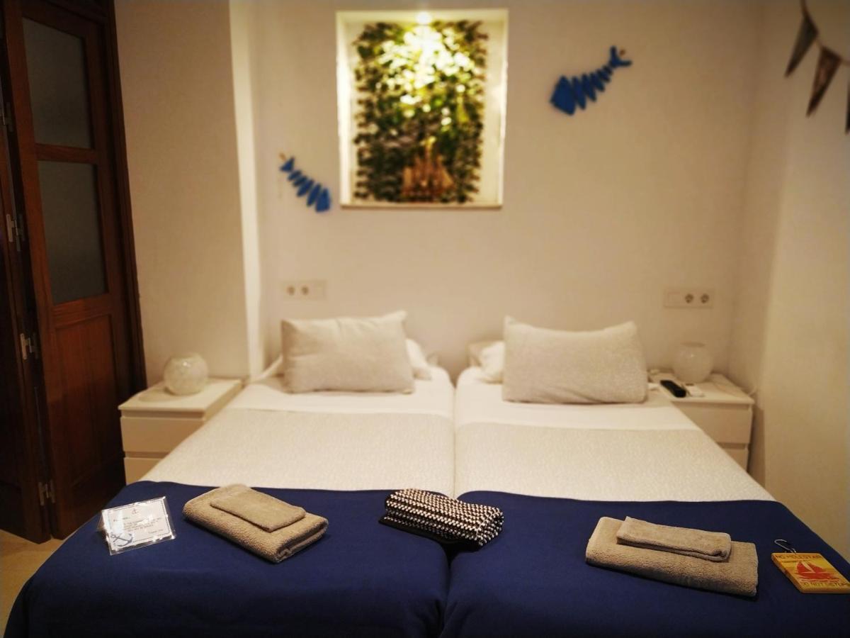 Quarto Twin Interior com Casa de Banho Privativa