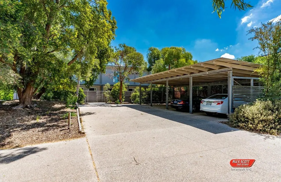 Broadbeach Inverloch-1