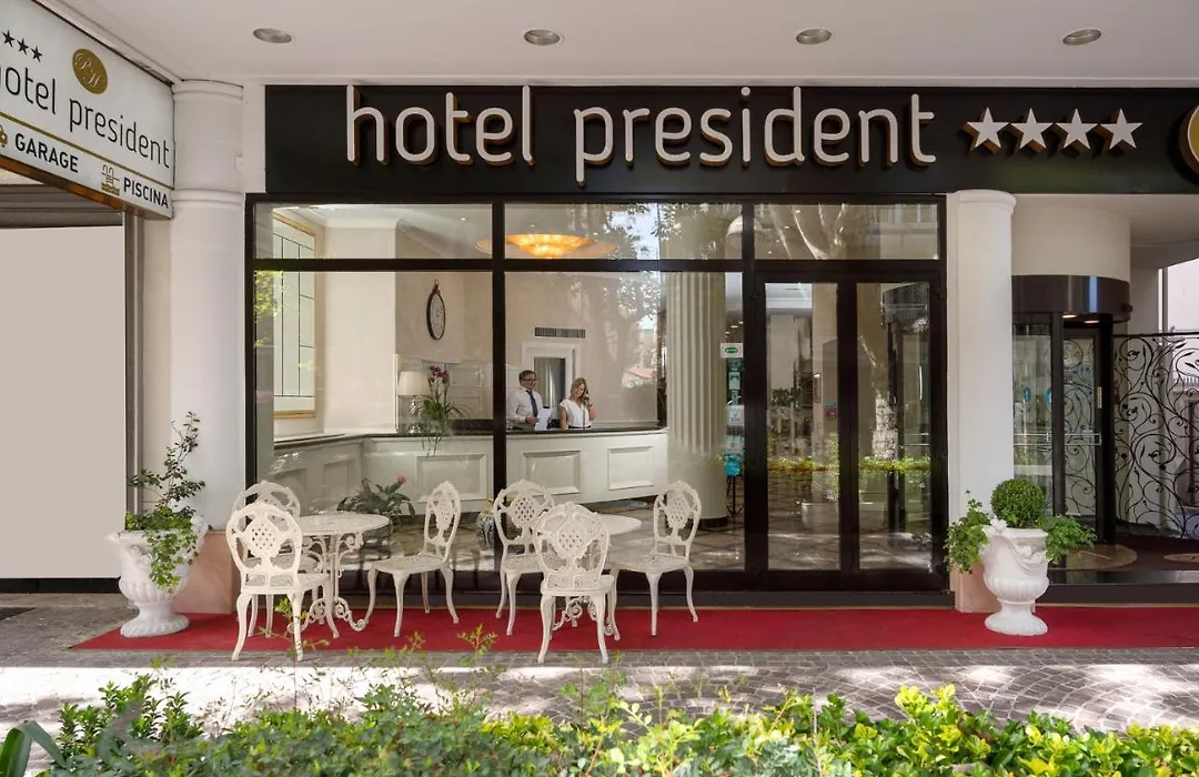 Hotel President-1