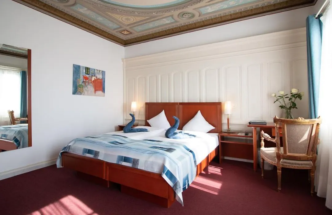 Hotel Schloss Romanshorn-1
