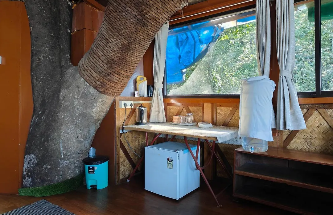 Tipperary Treehouse With Valley View-1