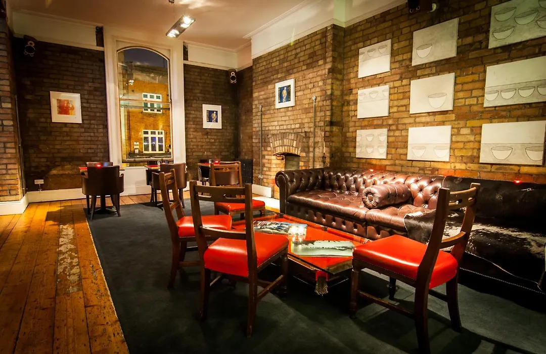 Kellys Hotel-1