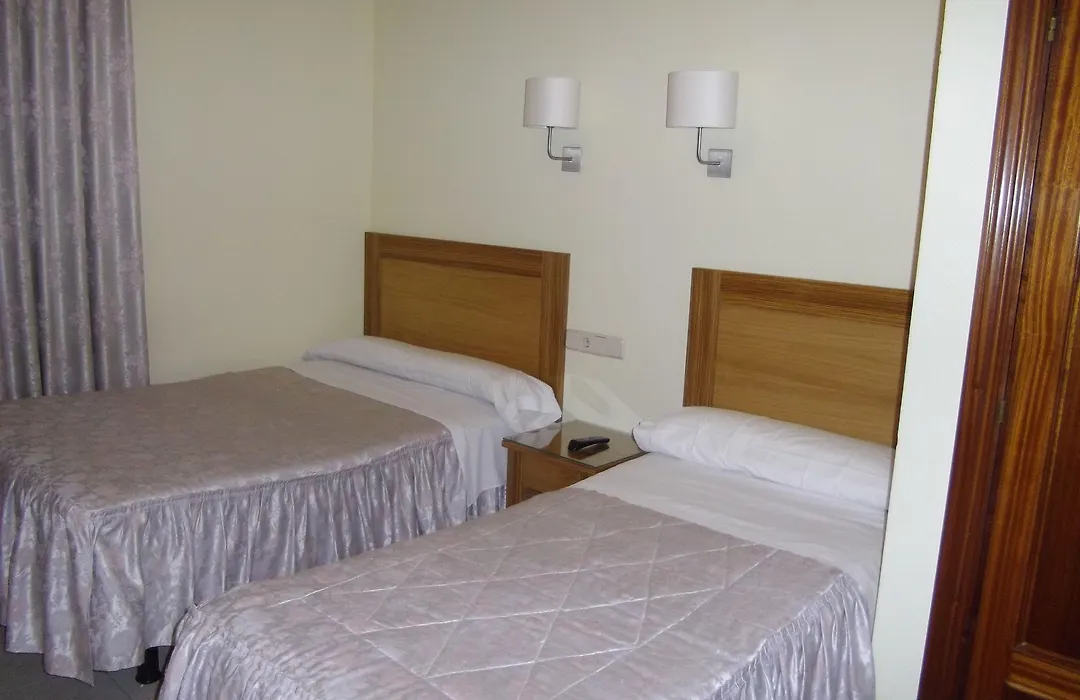 Hostal Rivera - Atocha-1