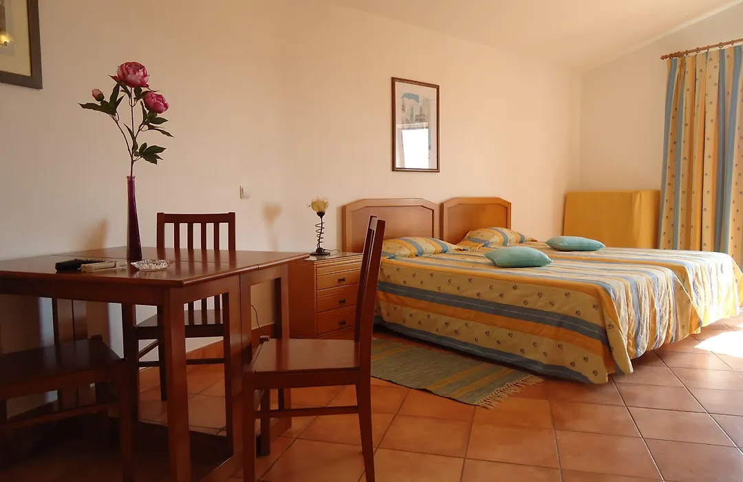 Canavial I & II Apartamentos-1
