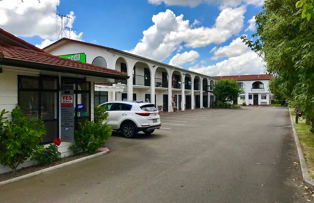 Hacienda Motor Lodge-1
