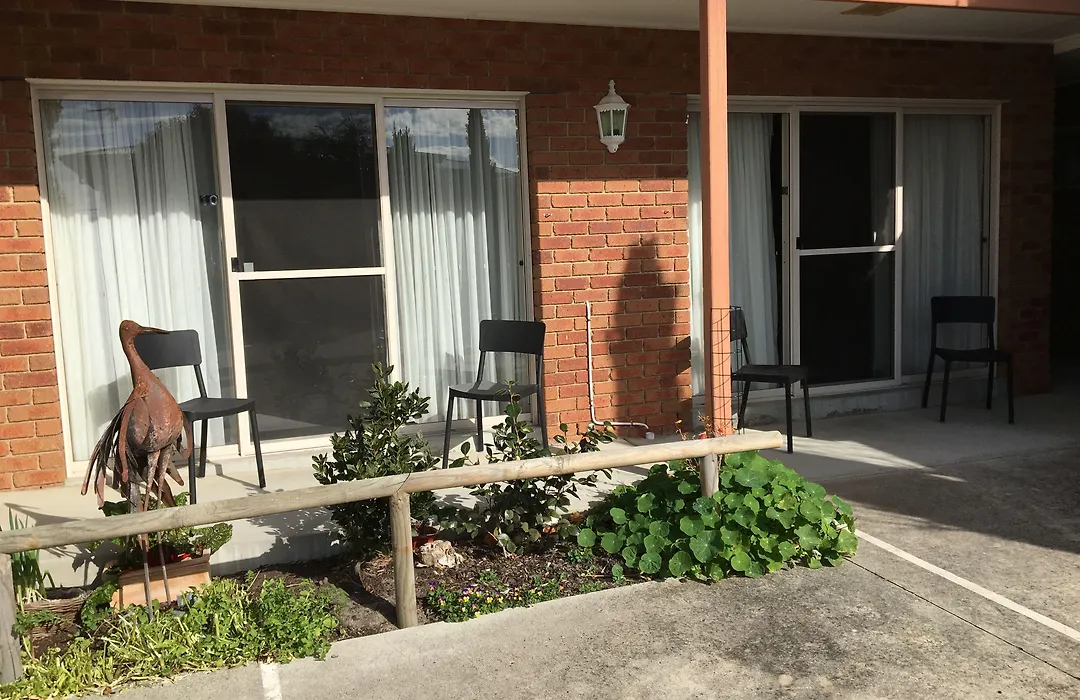 Inverloch Central Motor Inn-1