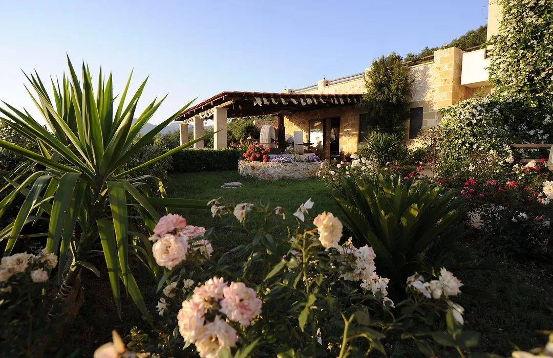 Kavousi Resort-1
