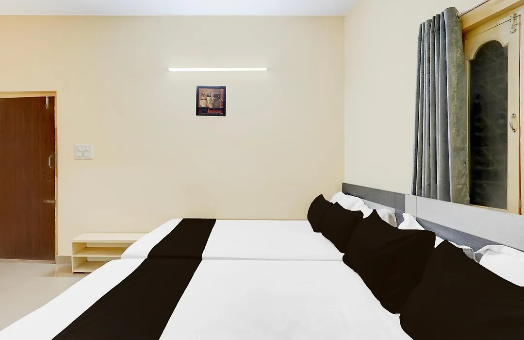 Hotel O Bluestar-1