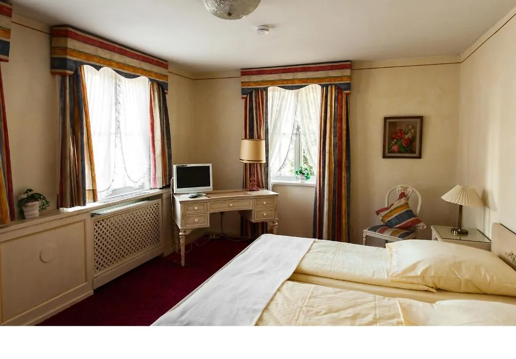 Hotel Italia-1
