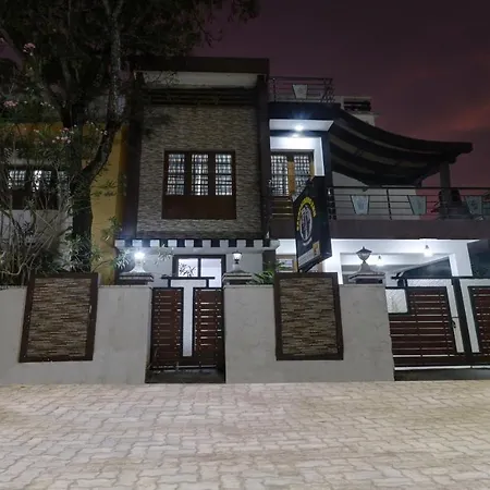Treebo Backpackers Inn-3