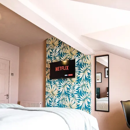 Rockfield Lodge - Air Host & Stay - Anfield-2