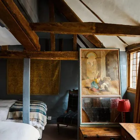 Clarendon Cottage-3