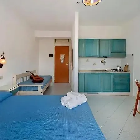 Residence Baia Di Sorgeto-3