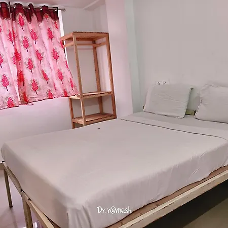 Hotel Greenleaf-2