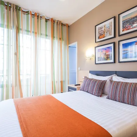 Vila Nova Guesthouse-3