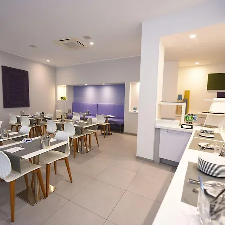 Executive Inn Boutique Hotel-2