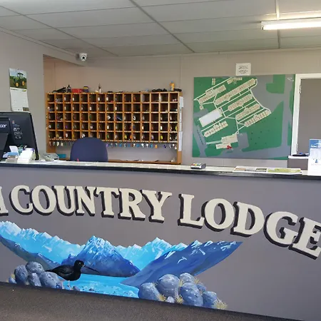 High Country Lodge, Motels & Backpackers-3
