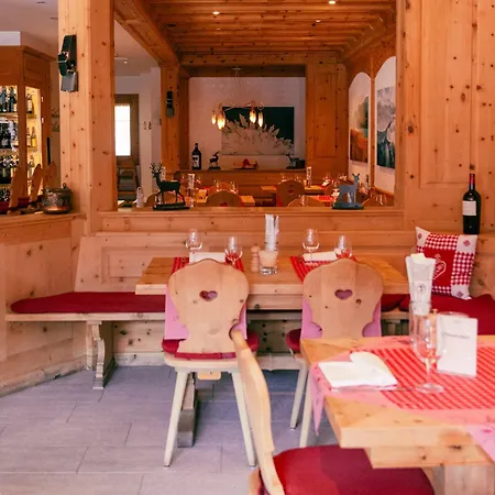 Hotel Corvatsch - Web Check-in-3