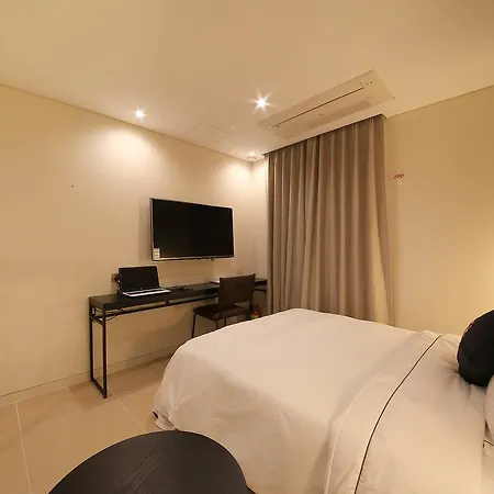 Hotel Cullinan 2 Geondae-3