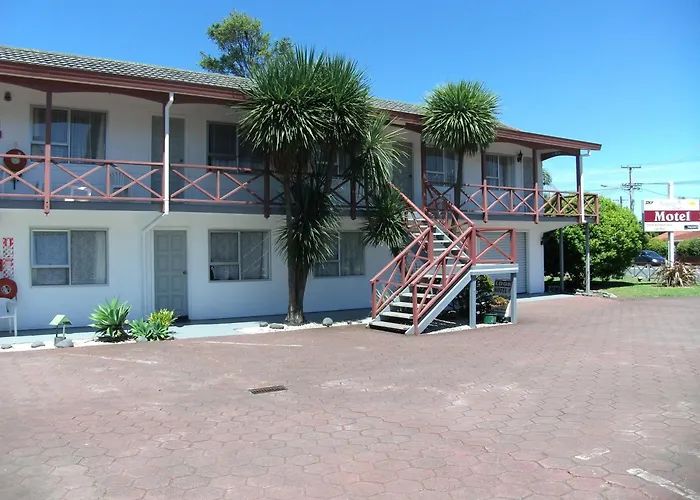 Burgundy Rose Motel