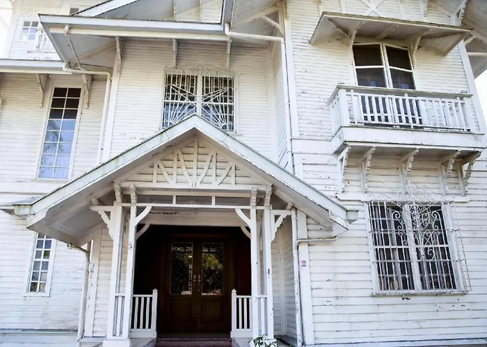 Hotel Veniz - Session Baguio City