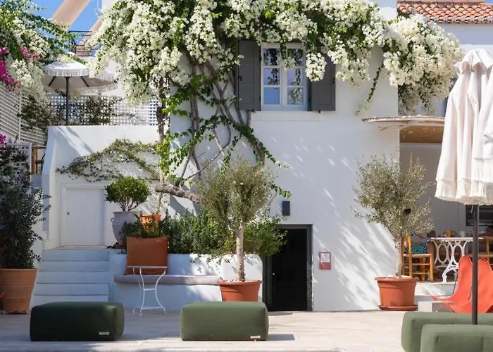 Yayaki Spetses Hotel