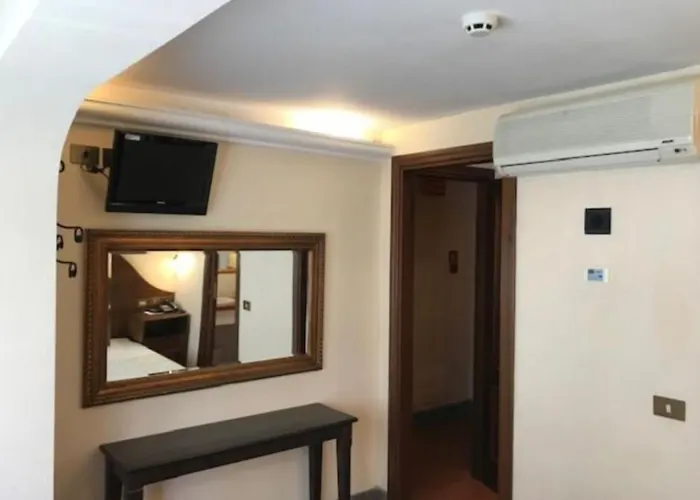 Hotel Okapi