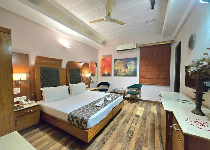 Hotel Royal Castle Grand New Delhi