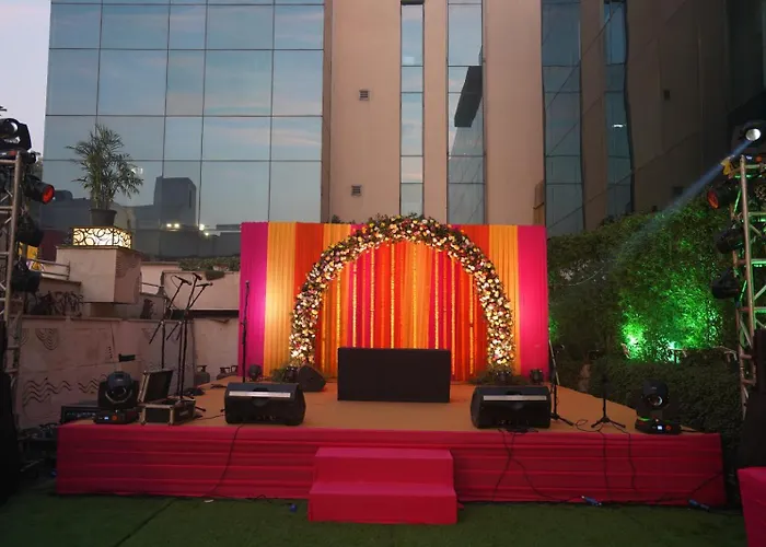 Bel-La Monde Hotel Nh8 At 6Km From Igi Airport Delhi