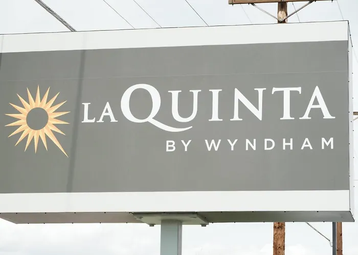 La Quinta Inn by Wyndham Albuquerque Airport