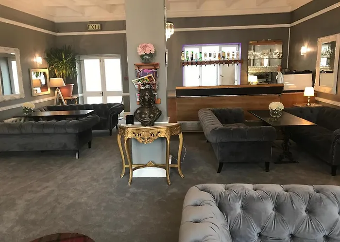 The Hotel Commodore Llandrindod Wells